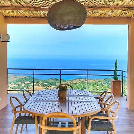 Dans Le Maquis - Piscine - Vue Villa